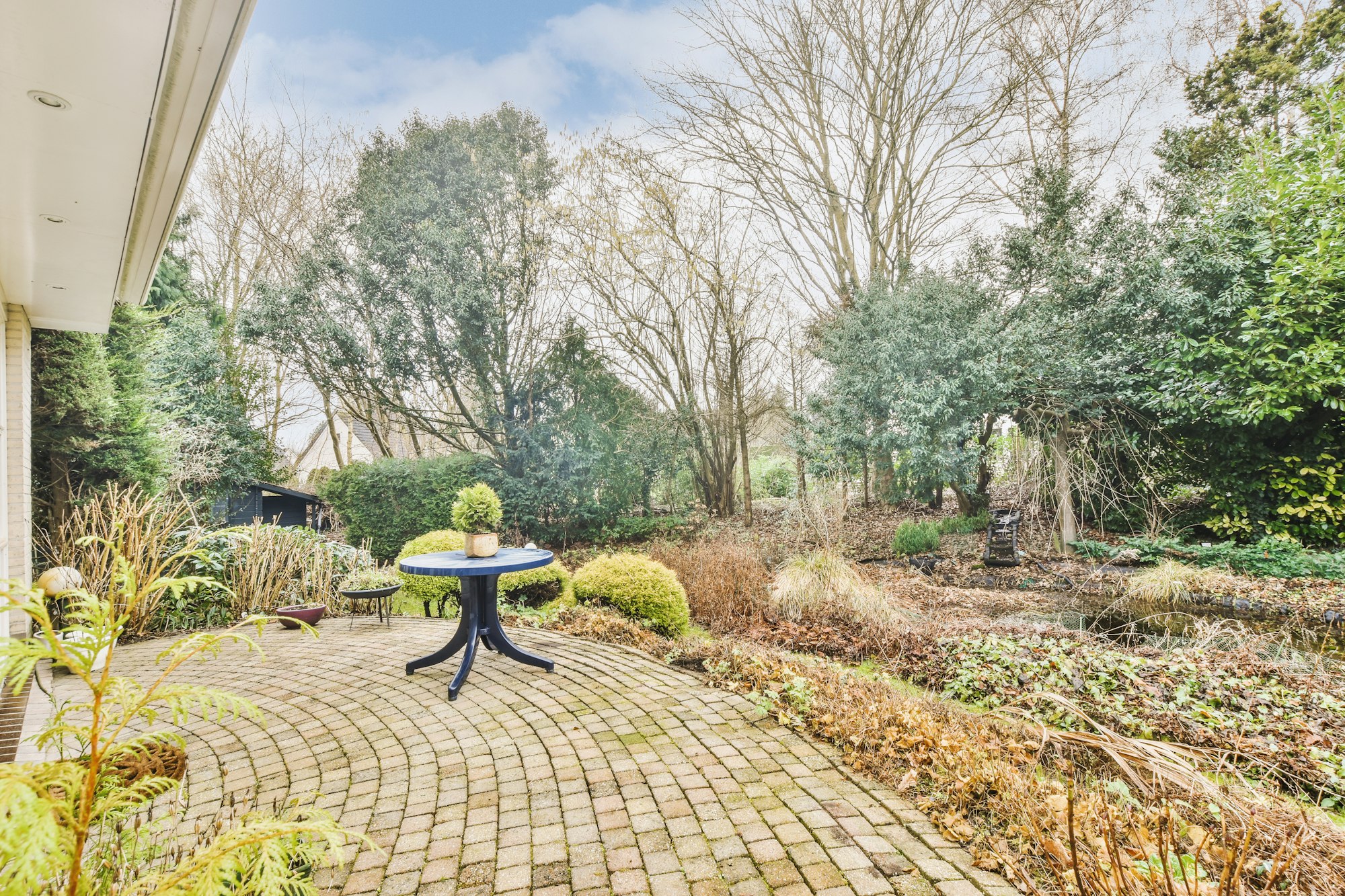 Neat patio with sitting area